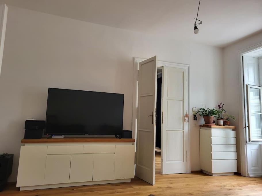 Sehr Zentral Gelegen Lejlighed Wien Eksteriør billede