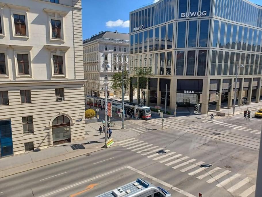 Sehr Zentral Gelegen Lejlighed Wien Eksteriør billede